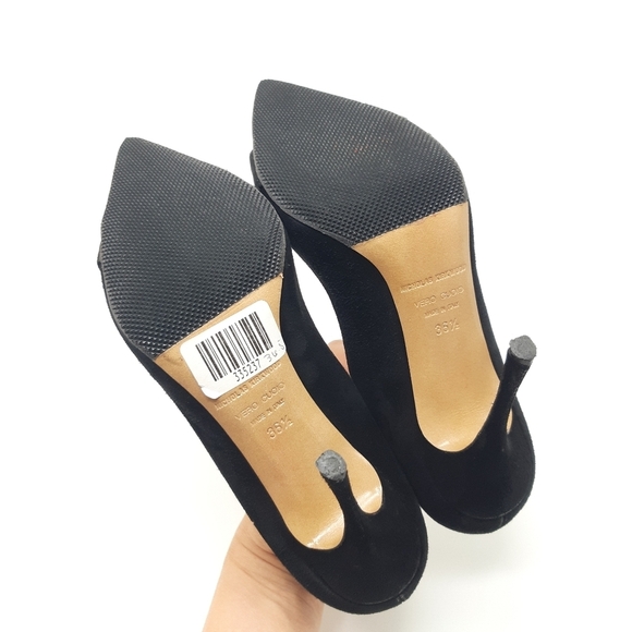 Nicholas Kirkwood | Elaphe Suede Point-Toe Pumps in Black - Picture 7 of 8